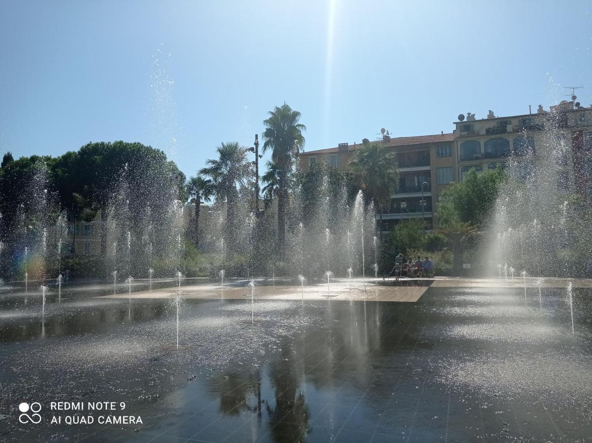 Studette En Plein Coeur Du Vieux Ницца Экстерьер фото